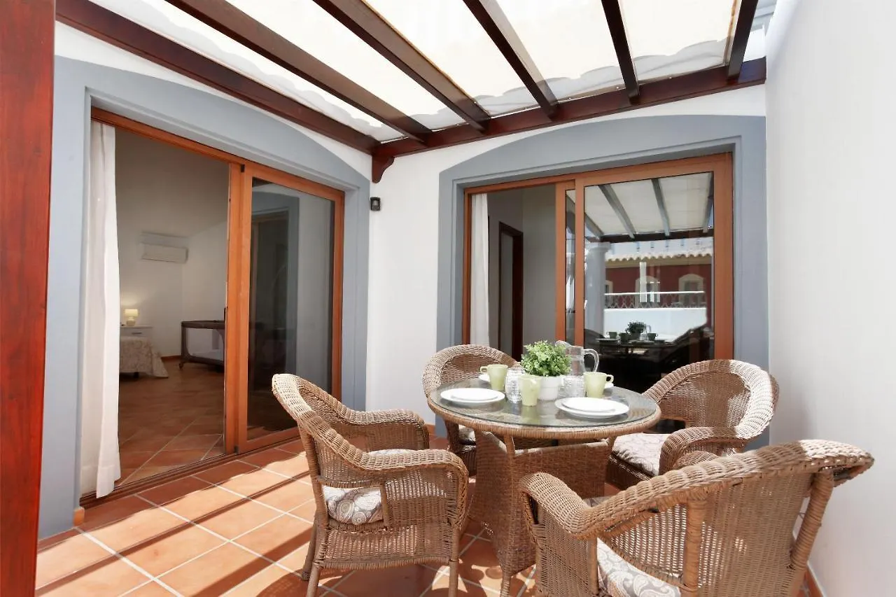 Villa Thomas Κοραλέχο